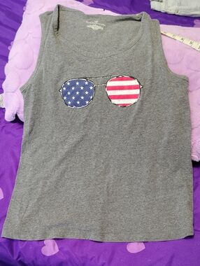Woman Gray Tank Top with American Flag Sunglasses Graphic